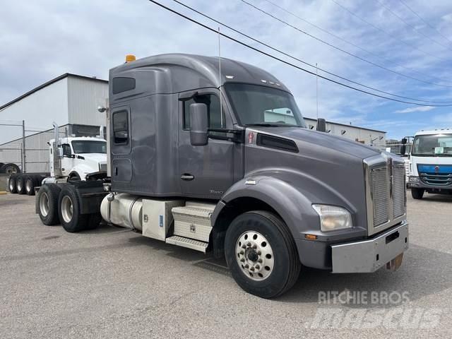 Kenworth T880 Prime Movers