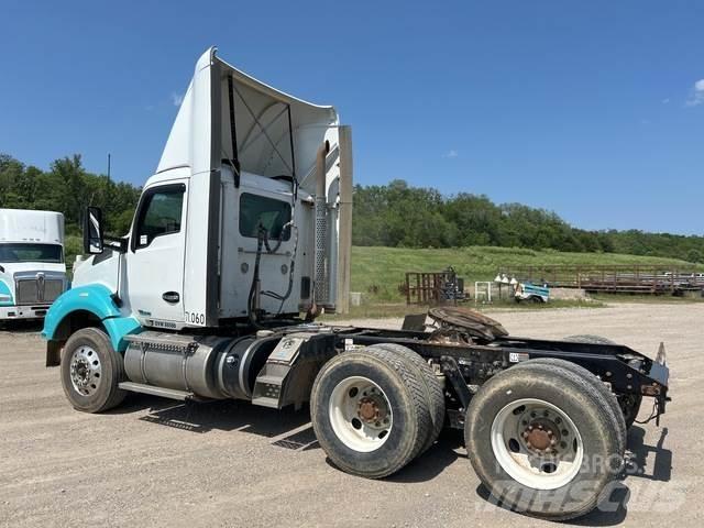 Kenworth T880 Prime Movers