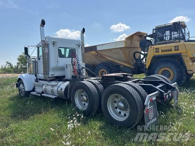 Kenworth W900 Prime Movers