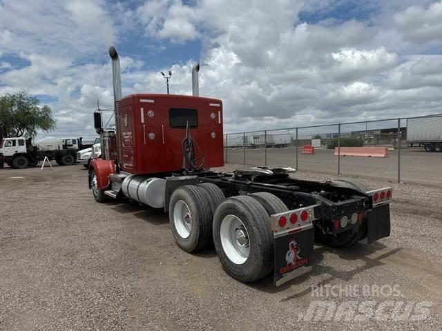 Kenworth W900 Prime Movers