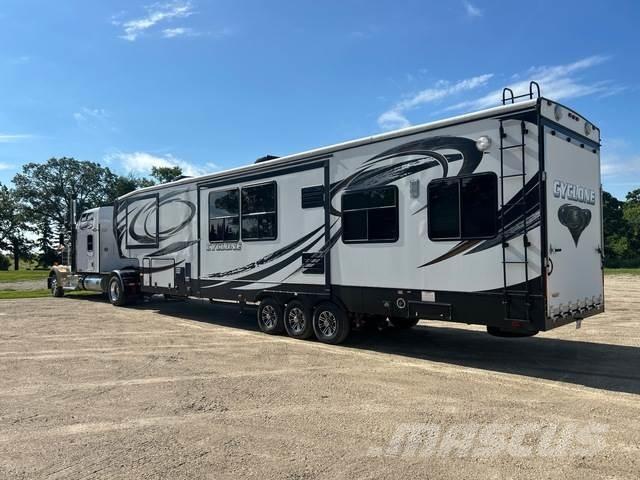 Kenworth W900 Prime Movers