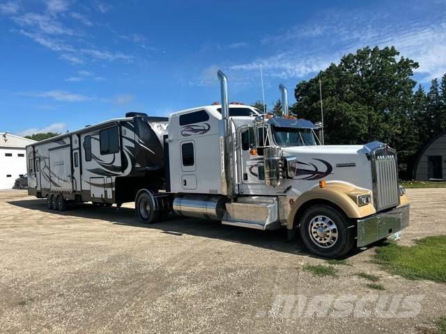 Kenworth W900 Prime Movers