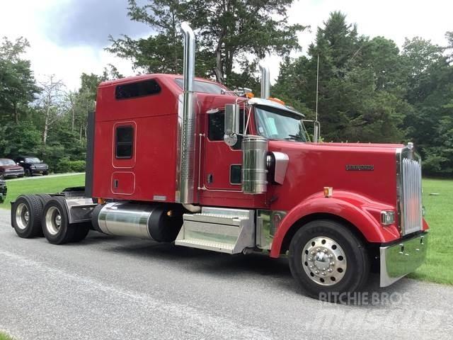 Kenworth W900 Prime Movers