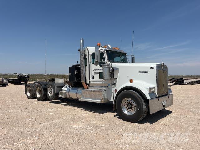 Kenworth W900 Recovery vehicles