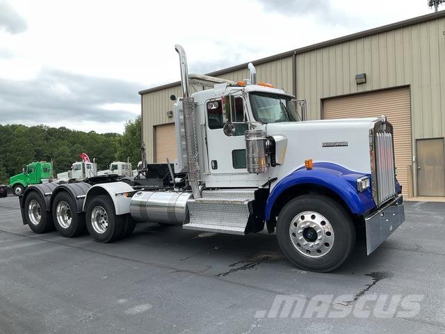 Kenworth W900L Prime Movers