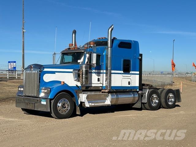 Kenworth W900L Prime Movers