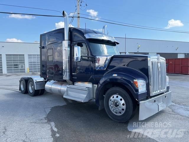 Kenworth W990 Prime Movers