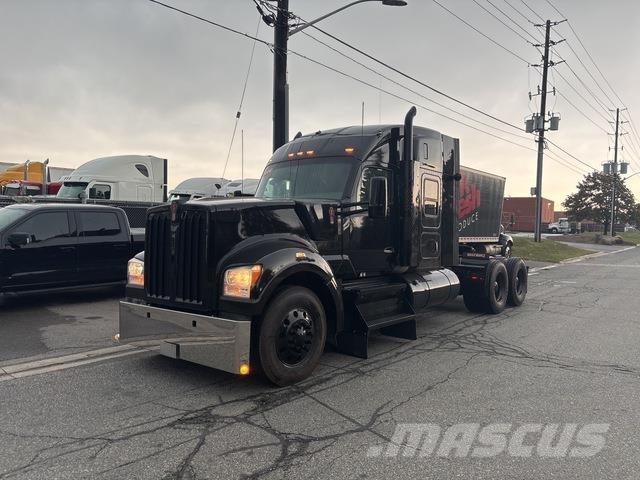 Kenworth W990 Prime Movers