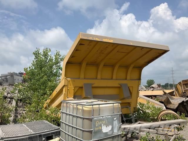 Komatsu  Box body