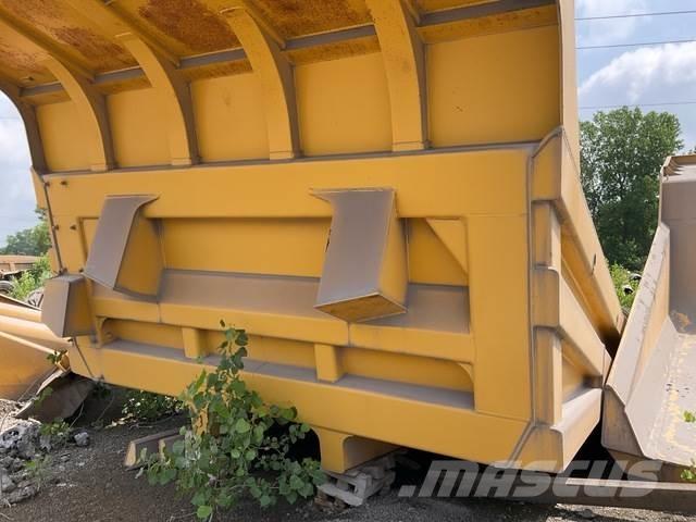 Komatsu  Box body