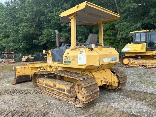 Komatsu D41E-6 Crawler dozers