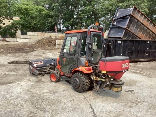 Kubota BX2380 Compact tractors