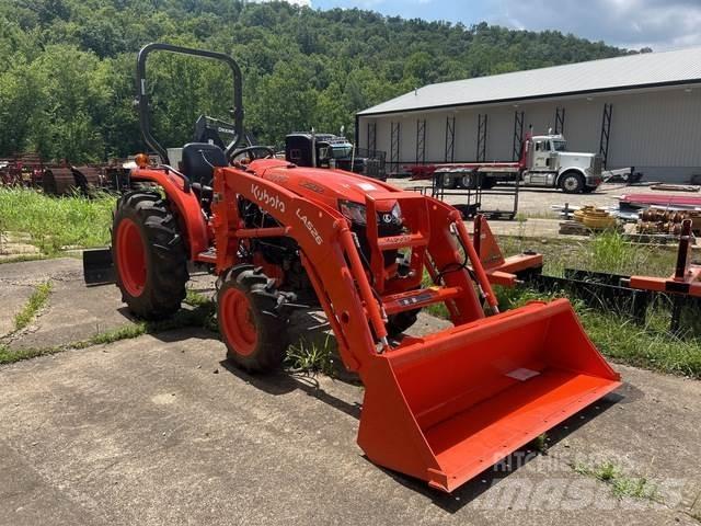 Kubota L2502DT Compact tractors