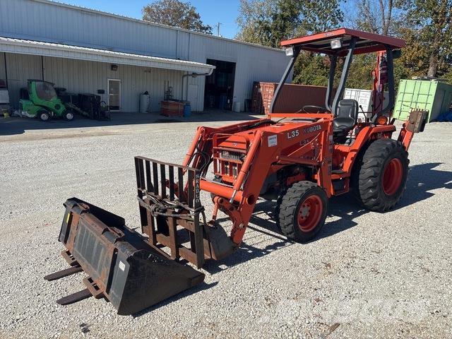 Kubota L35 Backhoe