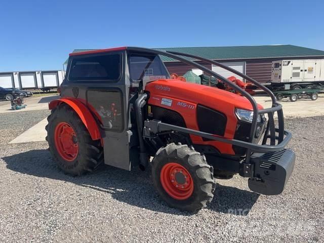 Kubota M5-111N Tractors