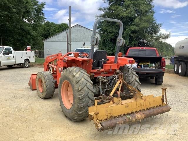 Kubota M6800 Compact tractors
