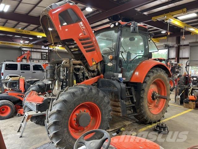 Kubota M7-172H Tractors