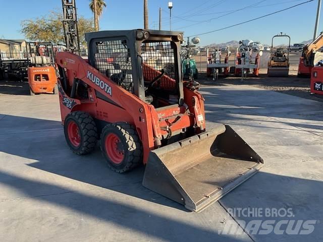 Kubota SSV65 Skid steer loaders