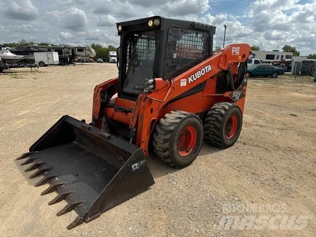 Kubota SSV75 Skid steer loaders