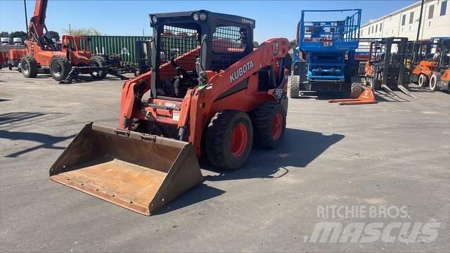 Kubota SSV75 Skid steer loaders