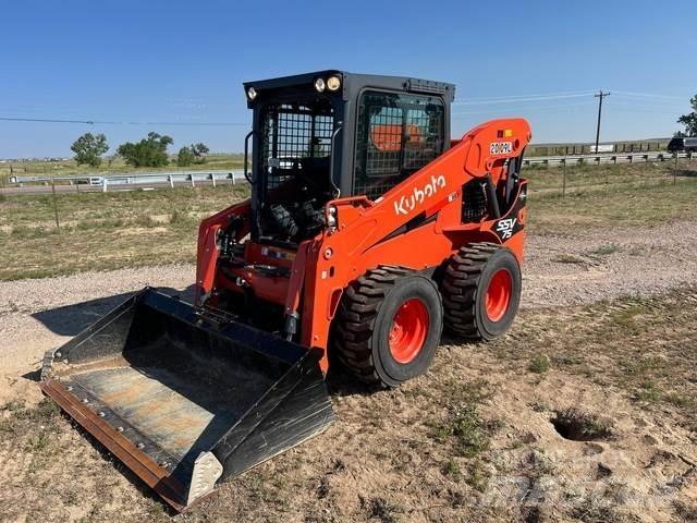 Kubota SSV75 Skid steer loaders
