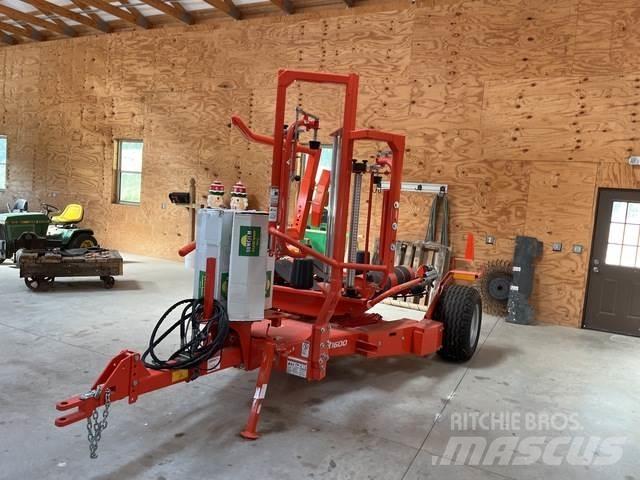 Kubota WR1600C Wrappers
