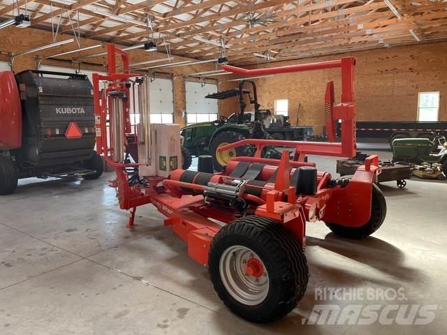 Kubota WR1600C Wrappers