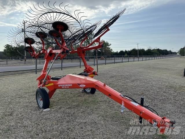 Kuhn SR110 GII Rakes and tedders
