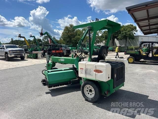 Lay-Mor SM300 Indoor sweepers