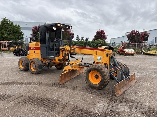 LeeBoy G700 Graders