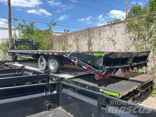 Load Trail  Car carrier