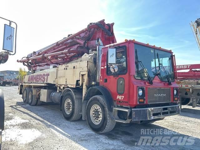 Mack  Concrete pumps