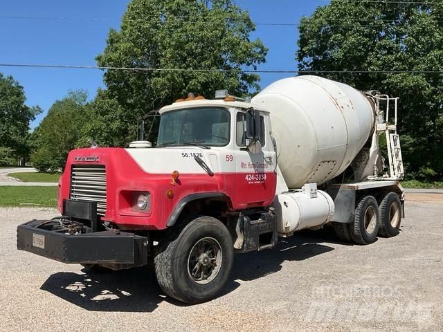 Mack  Other trucks
