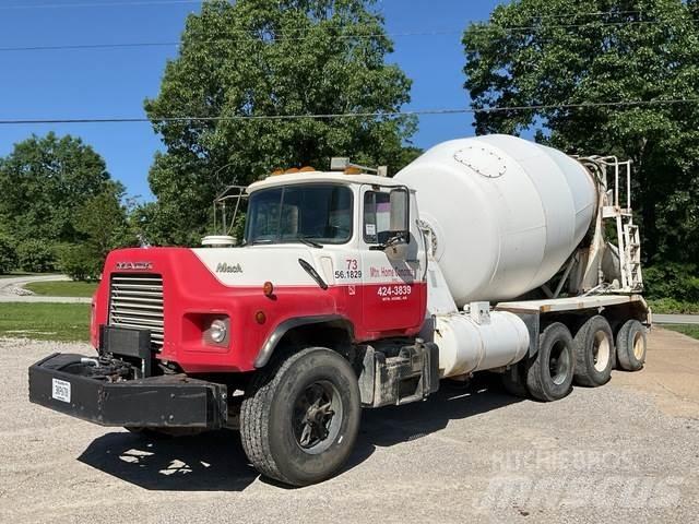 Mack  Other trucks