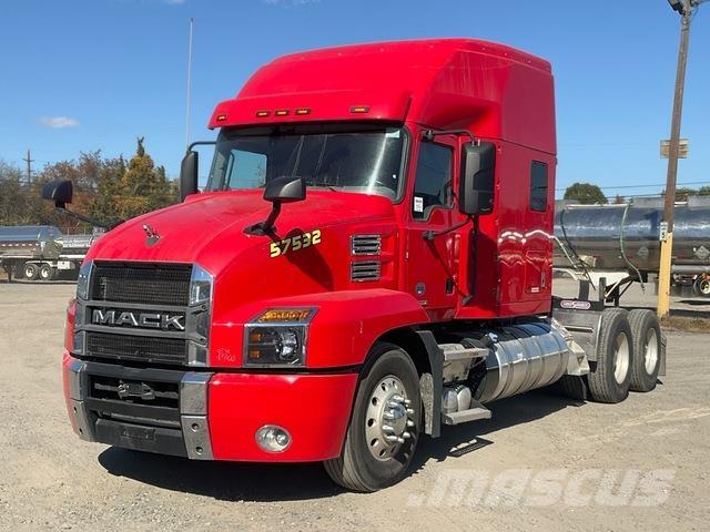 Mack AN64T Prime Movers