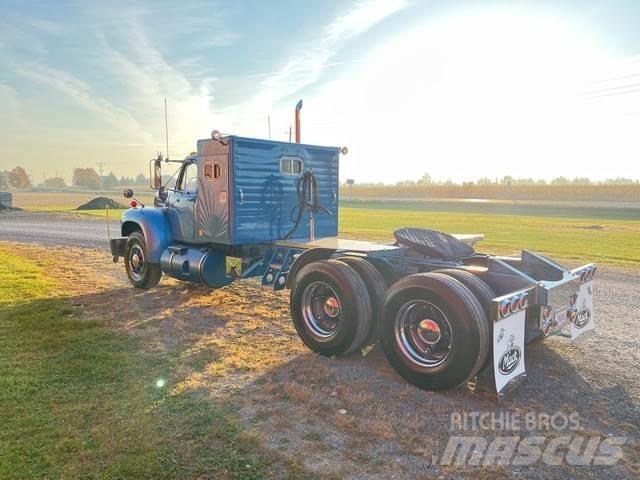 Mack B-61 Prime Movers