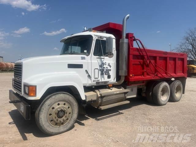 Mack CH613 Tipper trucks