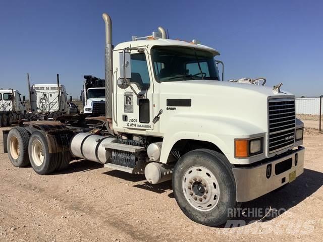 Mack CHU613 Prime Movers