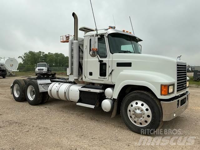 Mack CHU613 Prime Movers