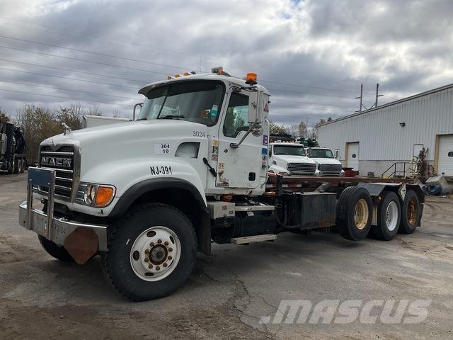 Mack CV713 Skip bin truck