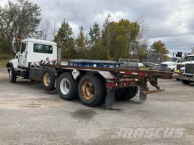 Mack CV713 Skip bin truck