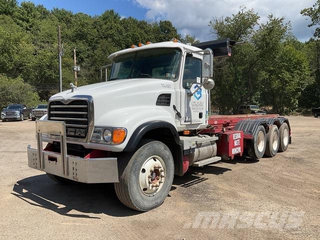 Mack CV713 Skip bin truck