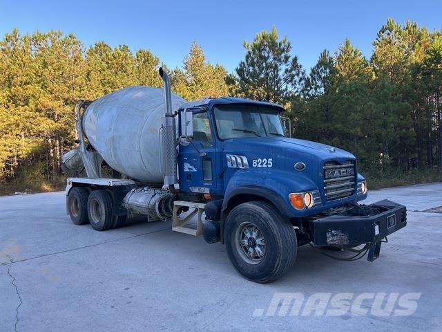 Mack CV713 Other trucks