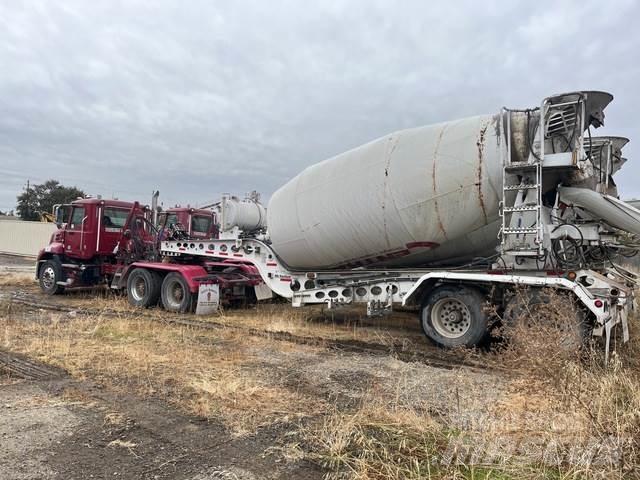 Mack CXU613 Prime Movers