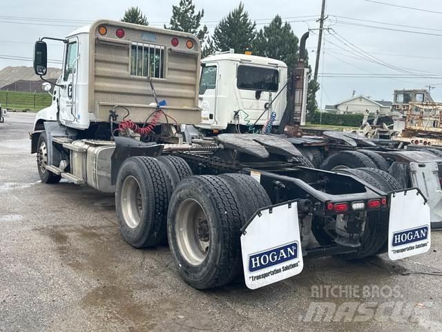 Mack CXU613 Prime Movers