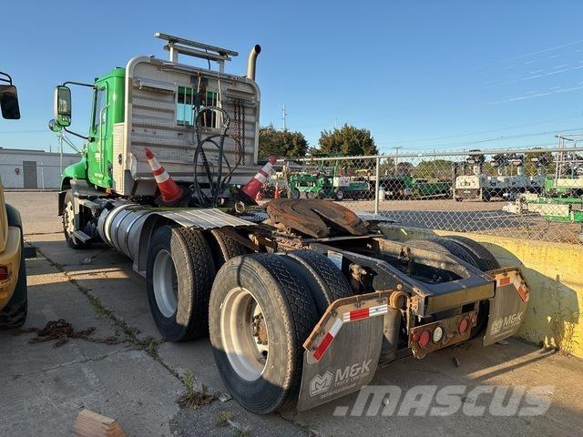 Mack CXU613 Prime Movers