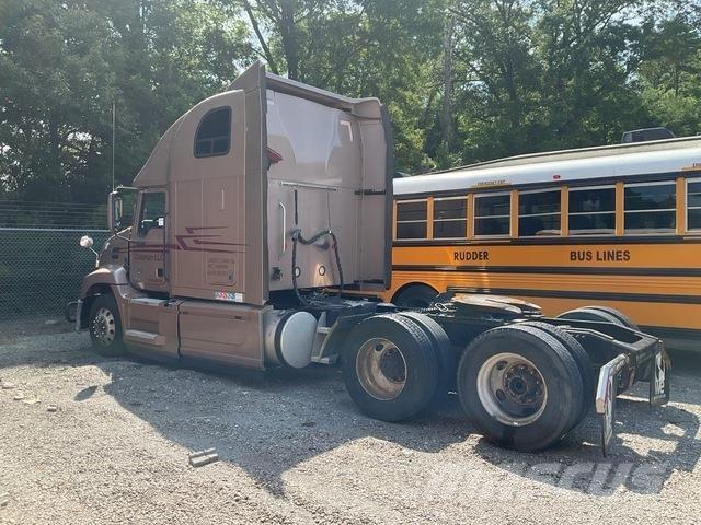 Mack CXU613 Prime Movers