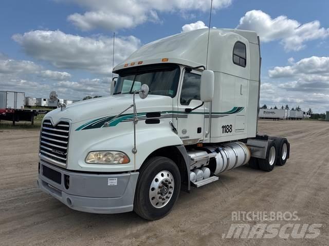 Mack CXU613 Prime Movers