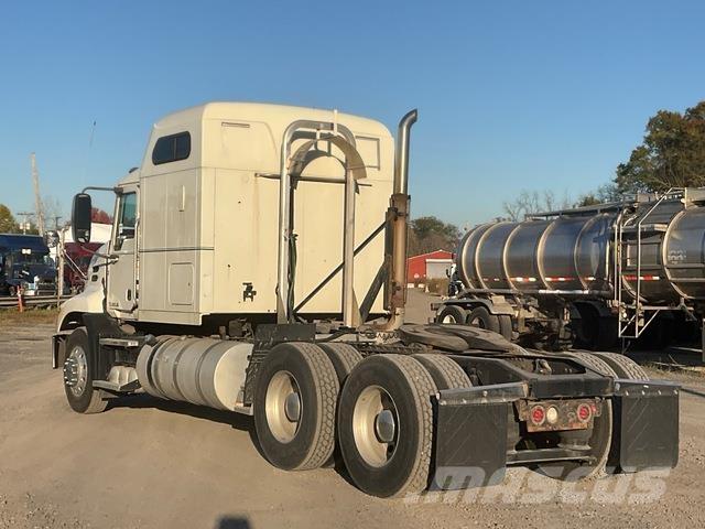 Mack CXU613 Prime Movers