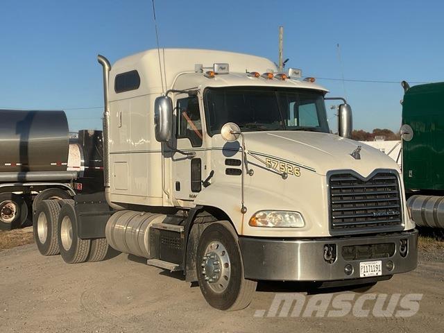 Mack CXU613 Prime Movers